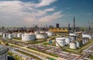 Rompetrol Rafinare continuă programul de investiţii în capacităţile de stocare de la Petromidia